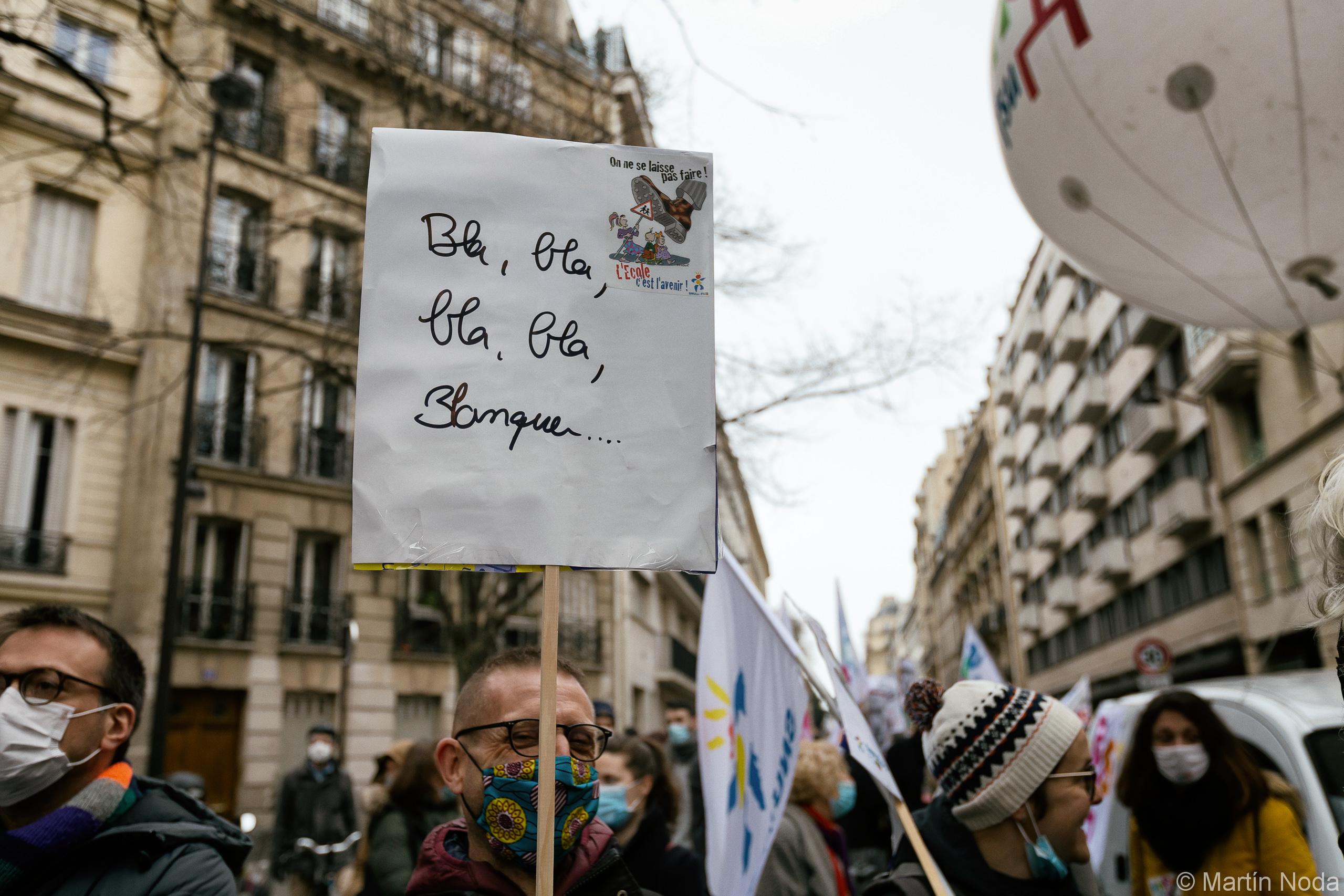 Manifestation des travailleurs de l'éducation nationale et des étudiants, Paris, 26 janvier 2021. 