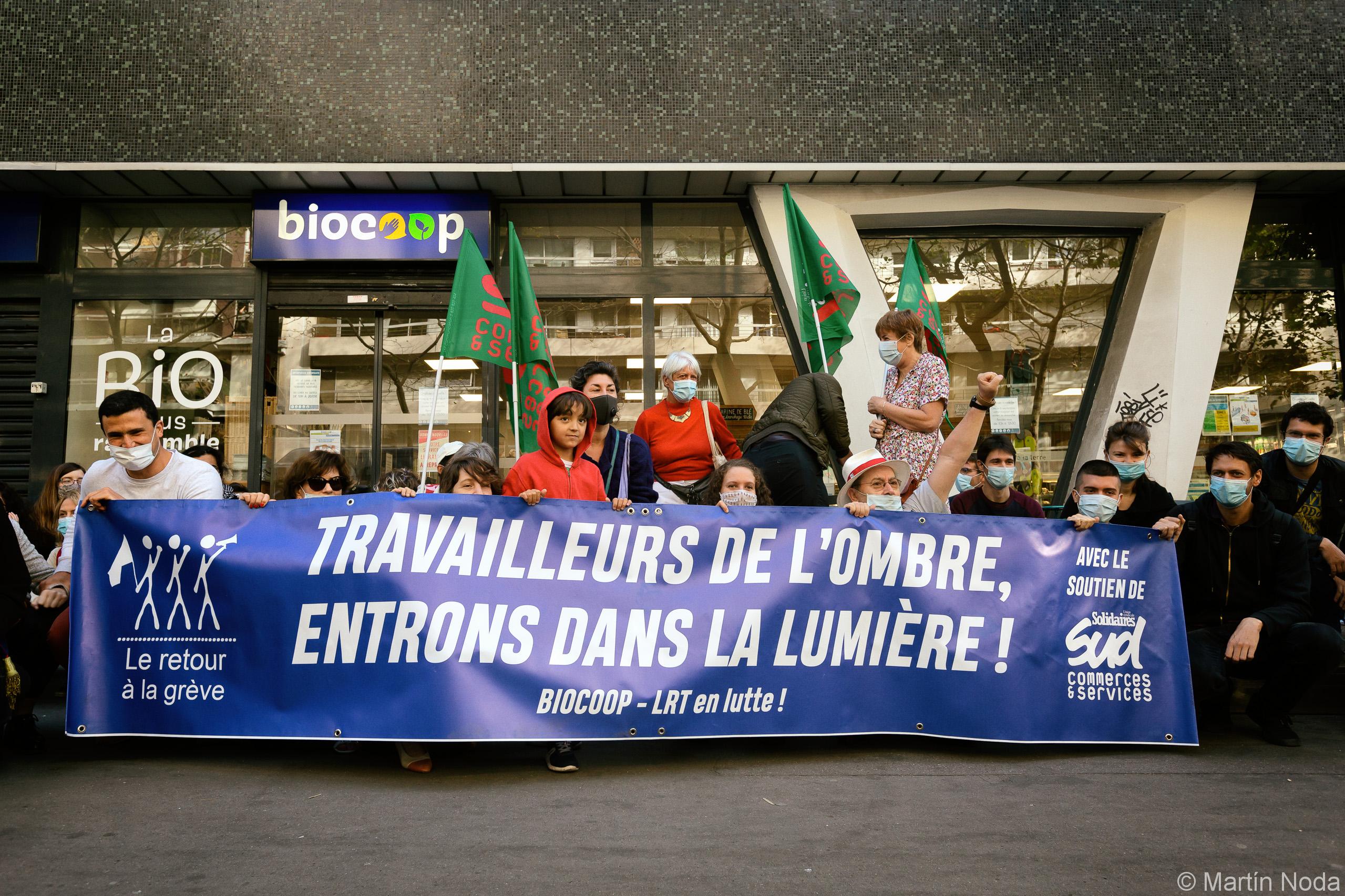 Rassemblement des travailleurs du Biocoop contre le travail du dimanche obligatoire, Paris, 6 septembre 2020.