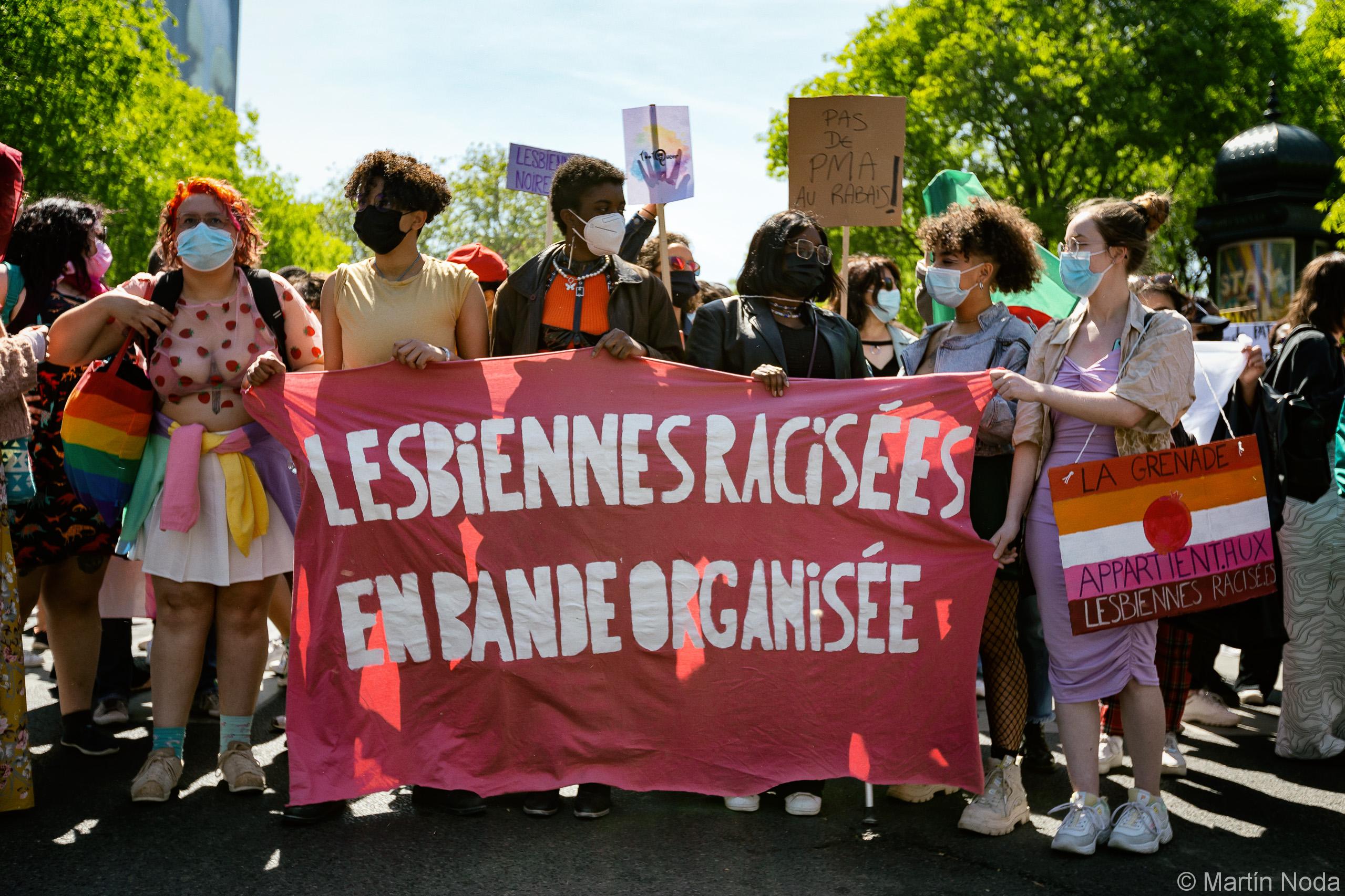 Marche lesbienne pour la PMA pour toutes, Paris, 25 avril 2021. 