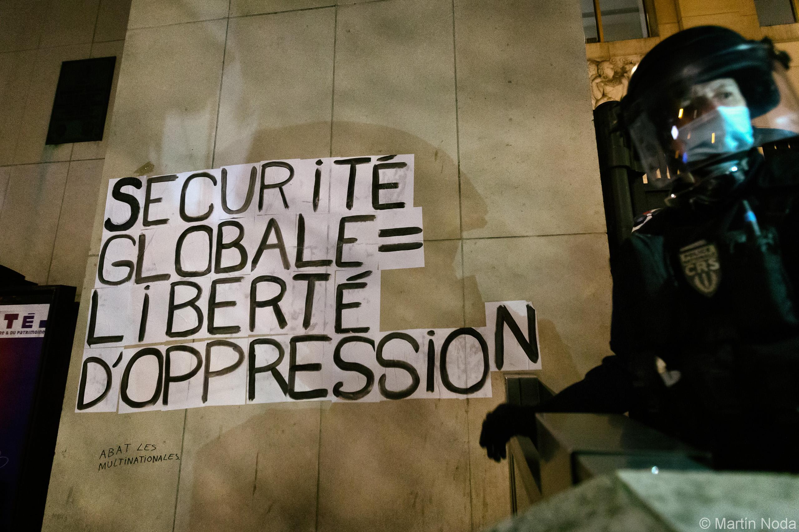 Rassemblement contre la loi de sécurité globale, Place du Trocadéro, Paris, 21 novembre 2020.
